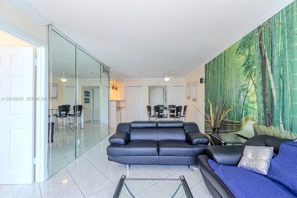 $1,675 | 121 Golden Isles Drive, Unit 104, Hallandale Beach, FL 33009