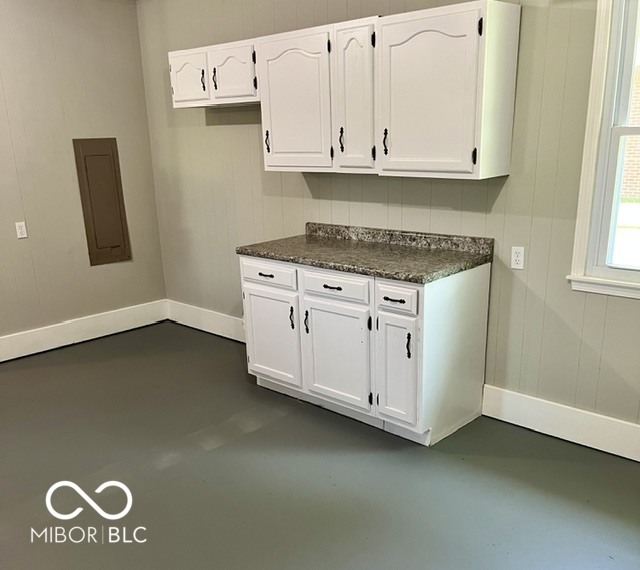 701 South Sycamore Road Seymour, IN 47274 - Photo 11 of 16