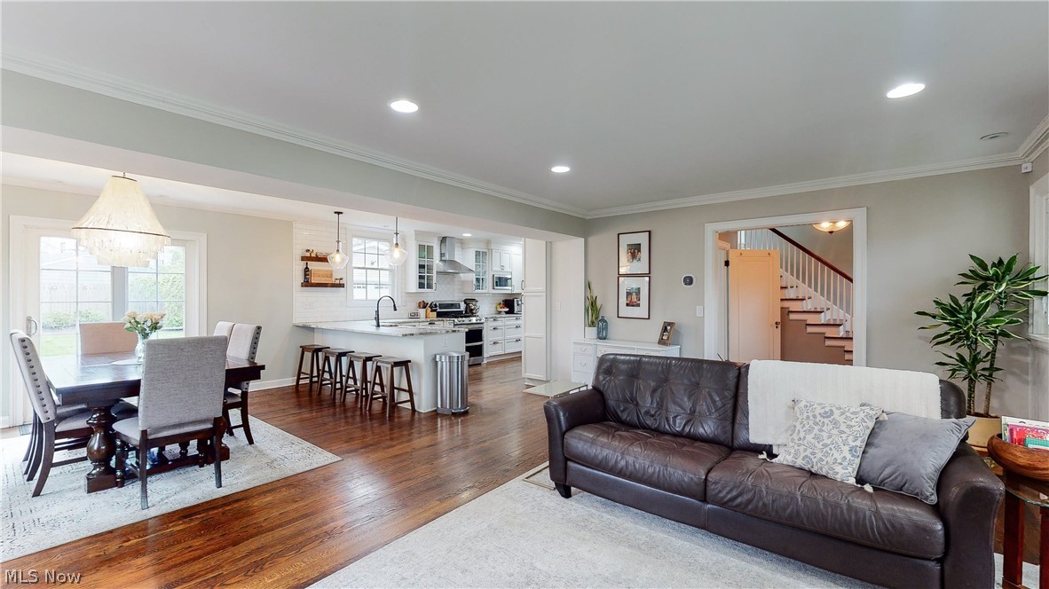 3359 Elsmere Road Cleveland, OH 44120 - Photo 5 of 27