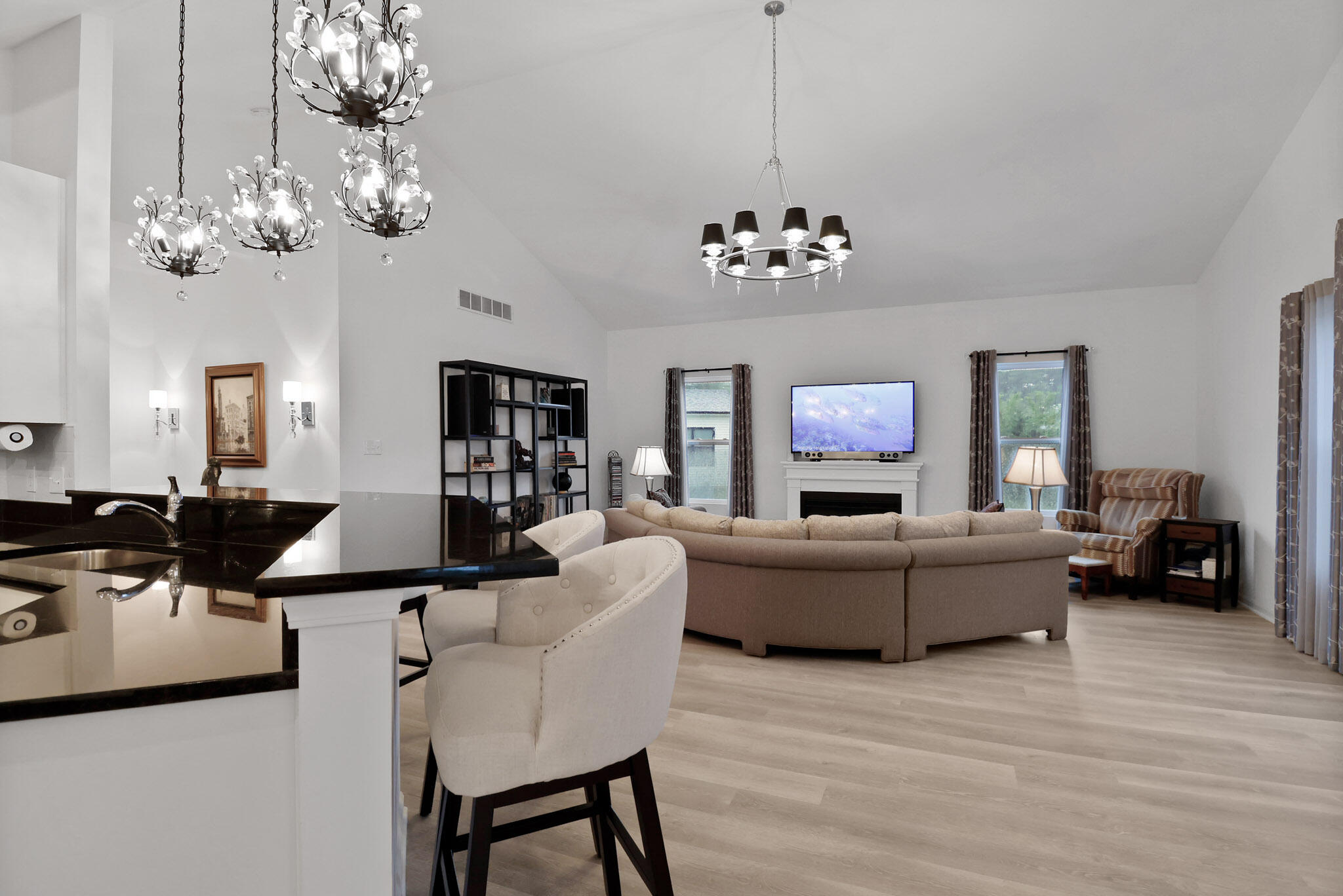 13085 Taft Street Crown Point, IN 46307 - Photo 15 of 47 2048x1368