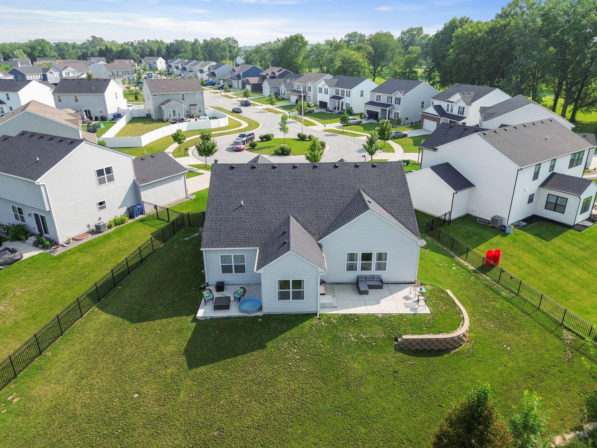 13085 Taft Street Crown Point, IN 46307 - Photo 39 of 47 2048x1536