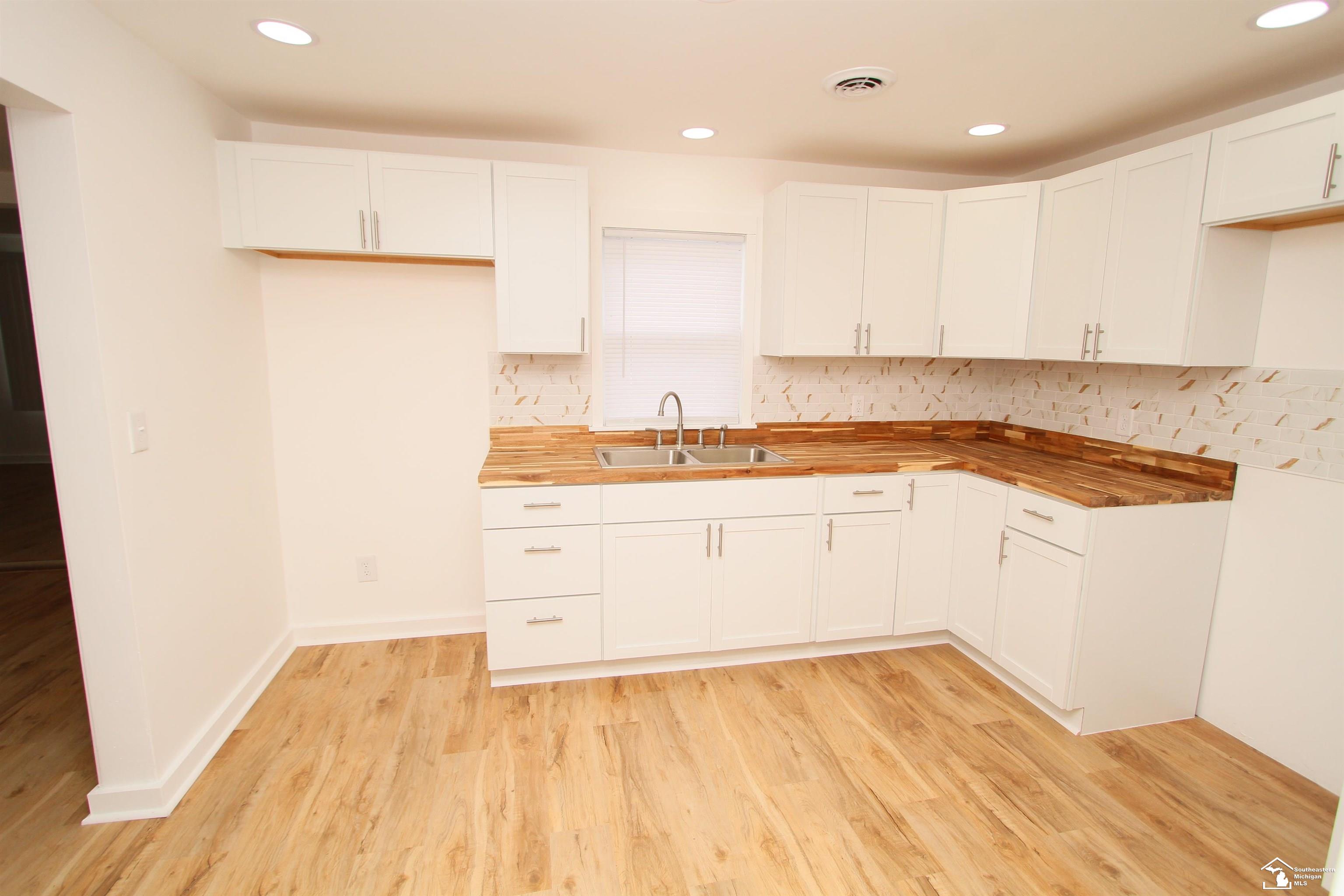 12259 Eldora Street Carleton, MI 48117 - Photo 8 of 24