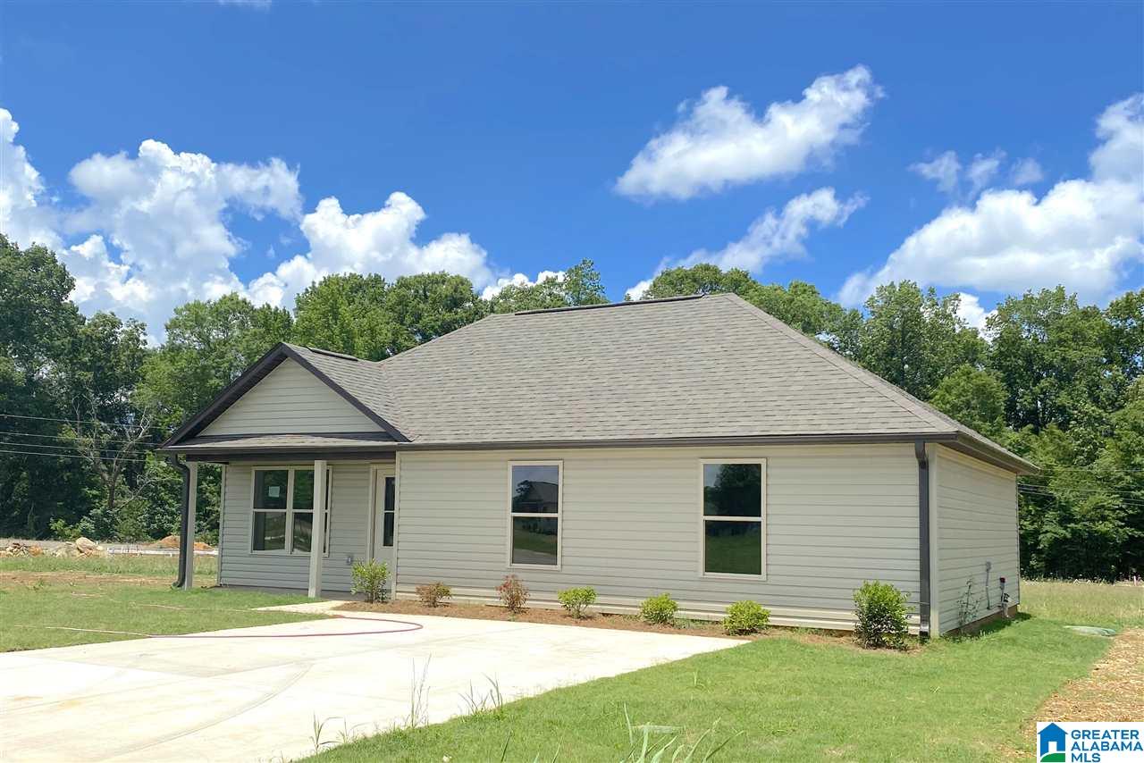 322 Sunlight Circle Talladega, AL 35160 - Photo 3 of 24
