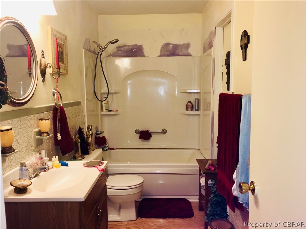 4418 Providence Road Hayes, VA 23072 - Photo 6 of 10 Gallery Image 6