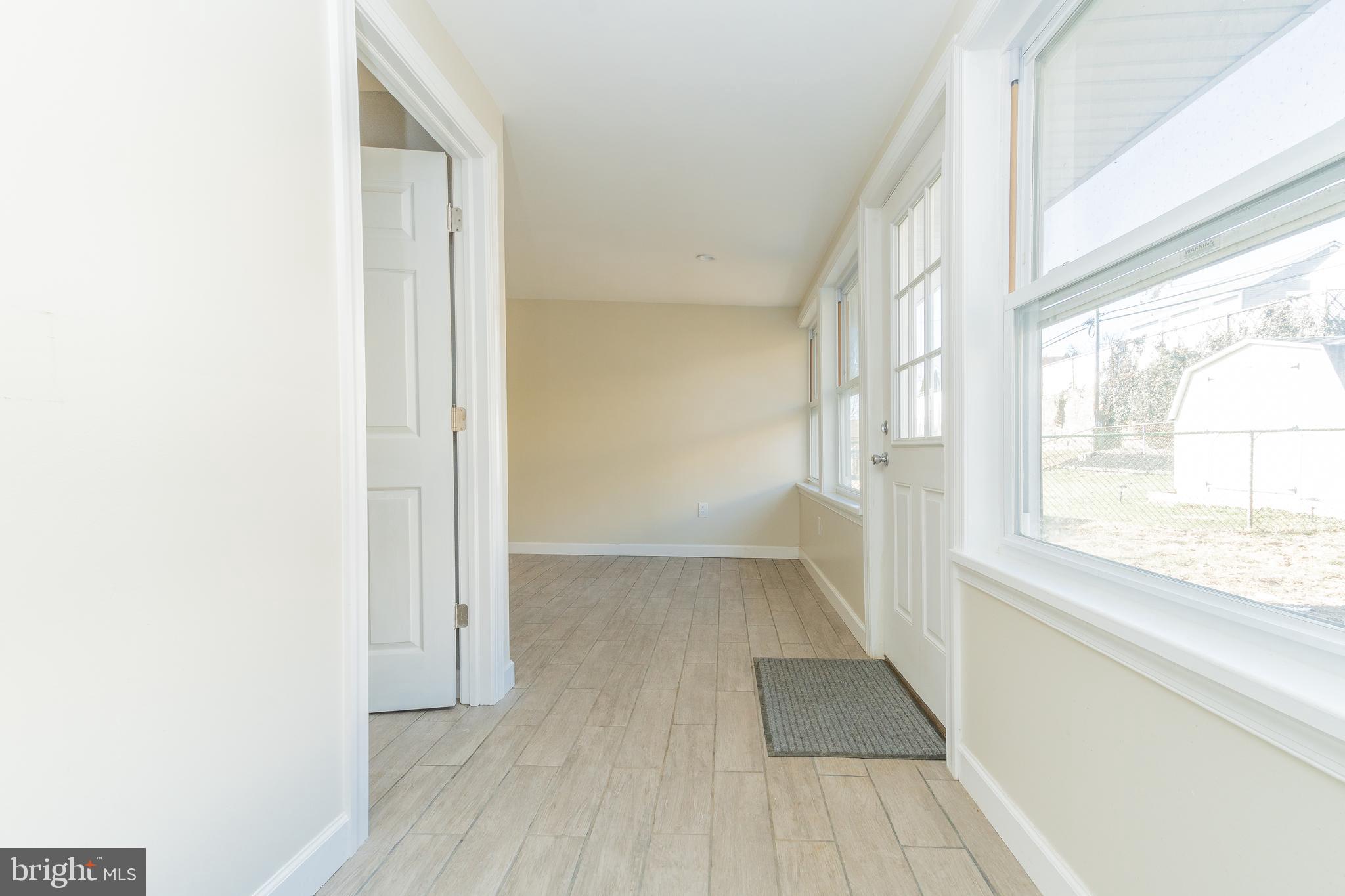 631 Renz Street Philadelphia, PA 19128 - Photo 27 of 40 Sunroom