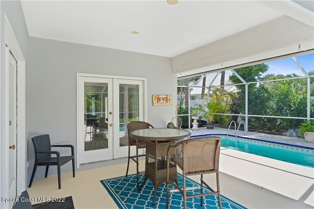 Undisclosed Address Vero Beach, FL 32963 - Photo 29 of 36 a dining room with furniture and a window