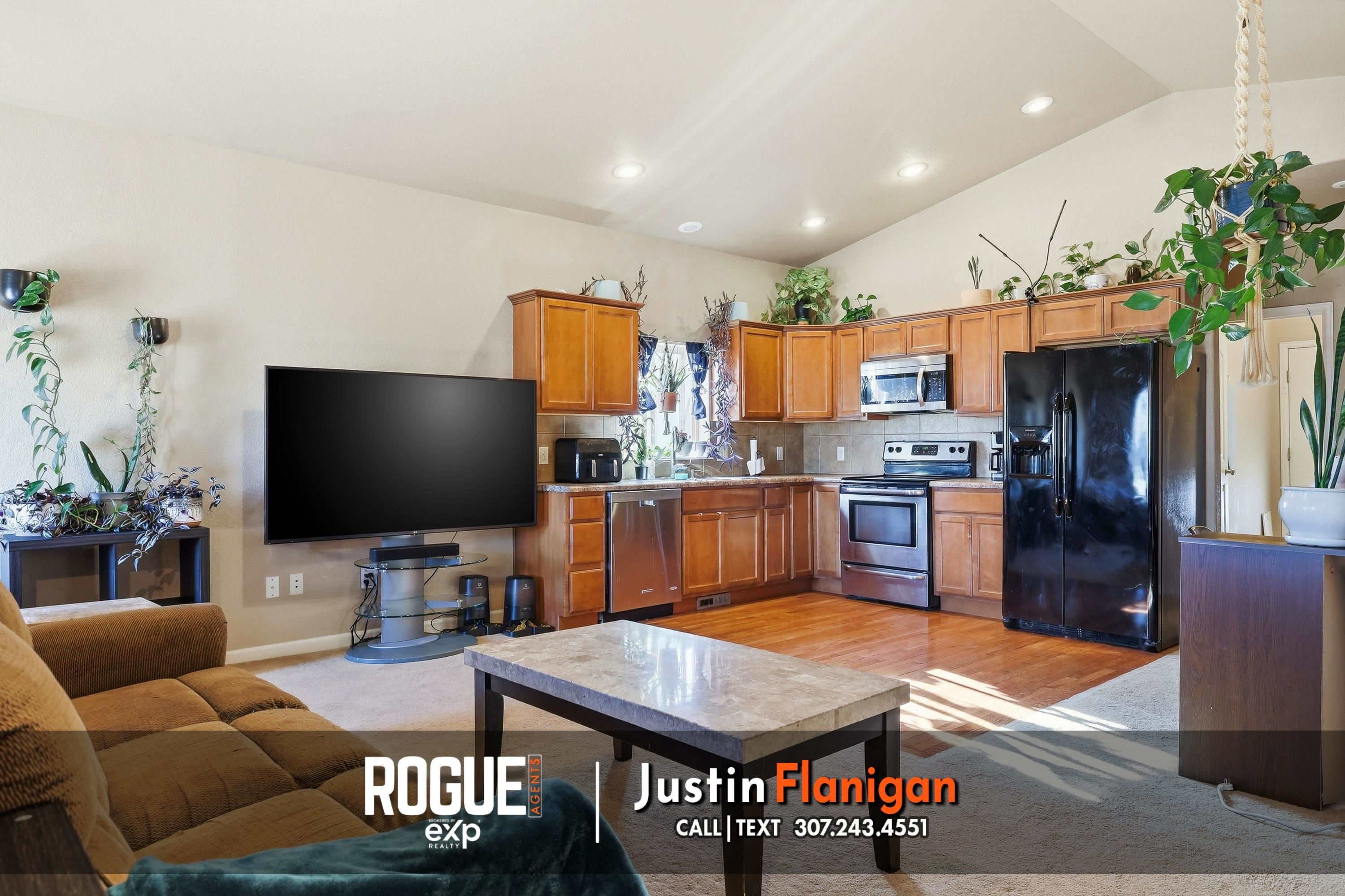 980 South 3rd Mills Mills, WY 82644 - Photo 4 of 22