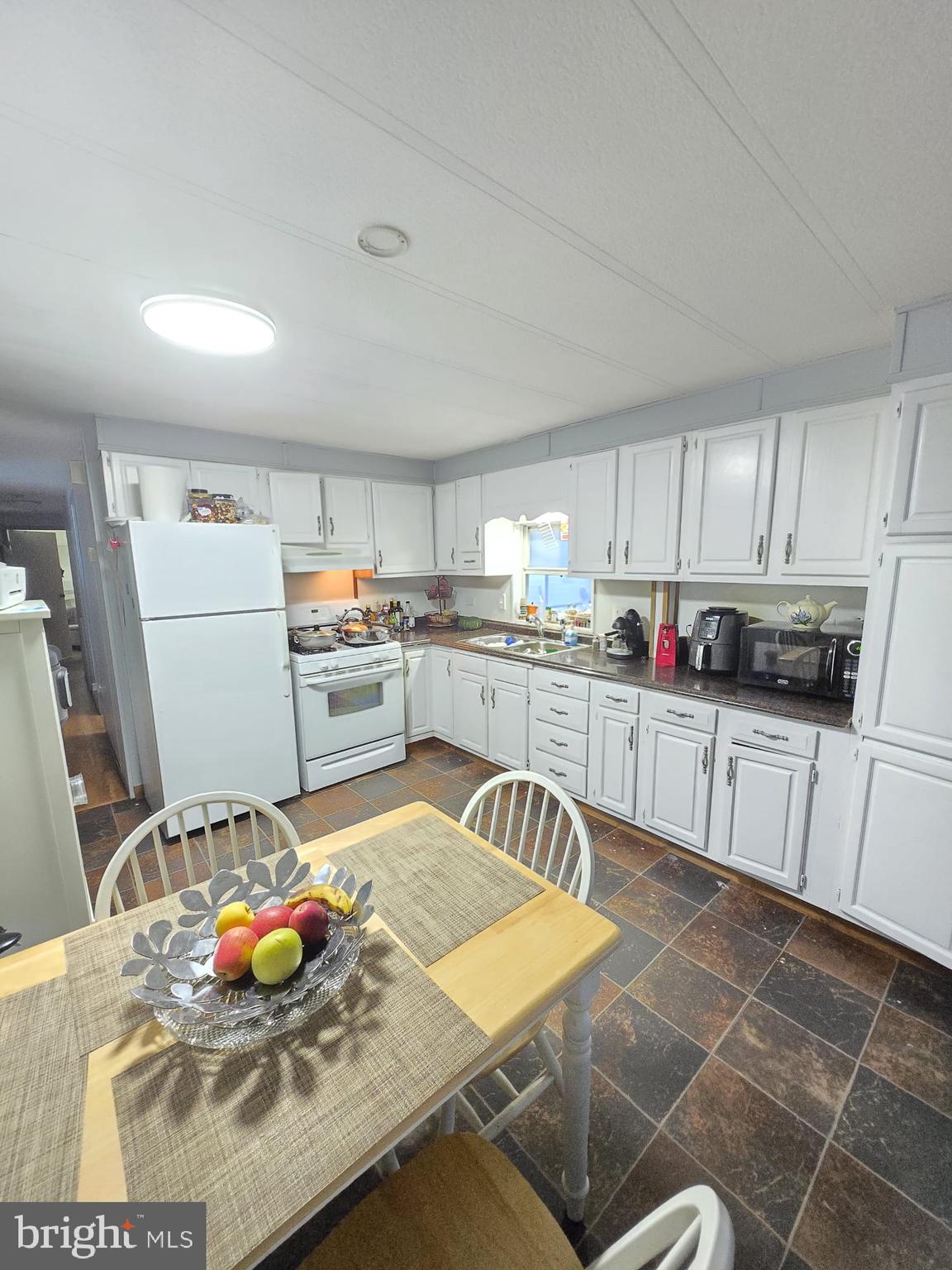4851 Perkiomen Avenue Reading, PA 19606 - Photo 10 of 20