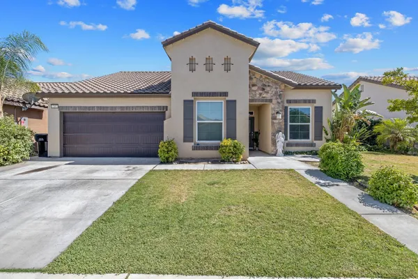 $445,000 | 757 Strada Street, Lemoore, CA 93245