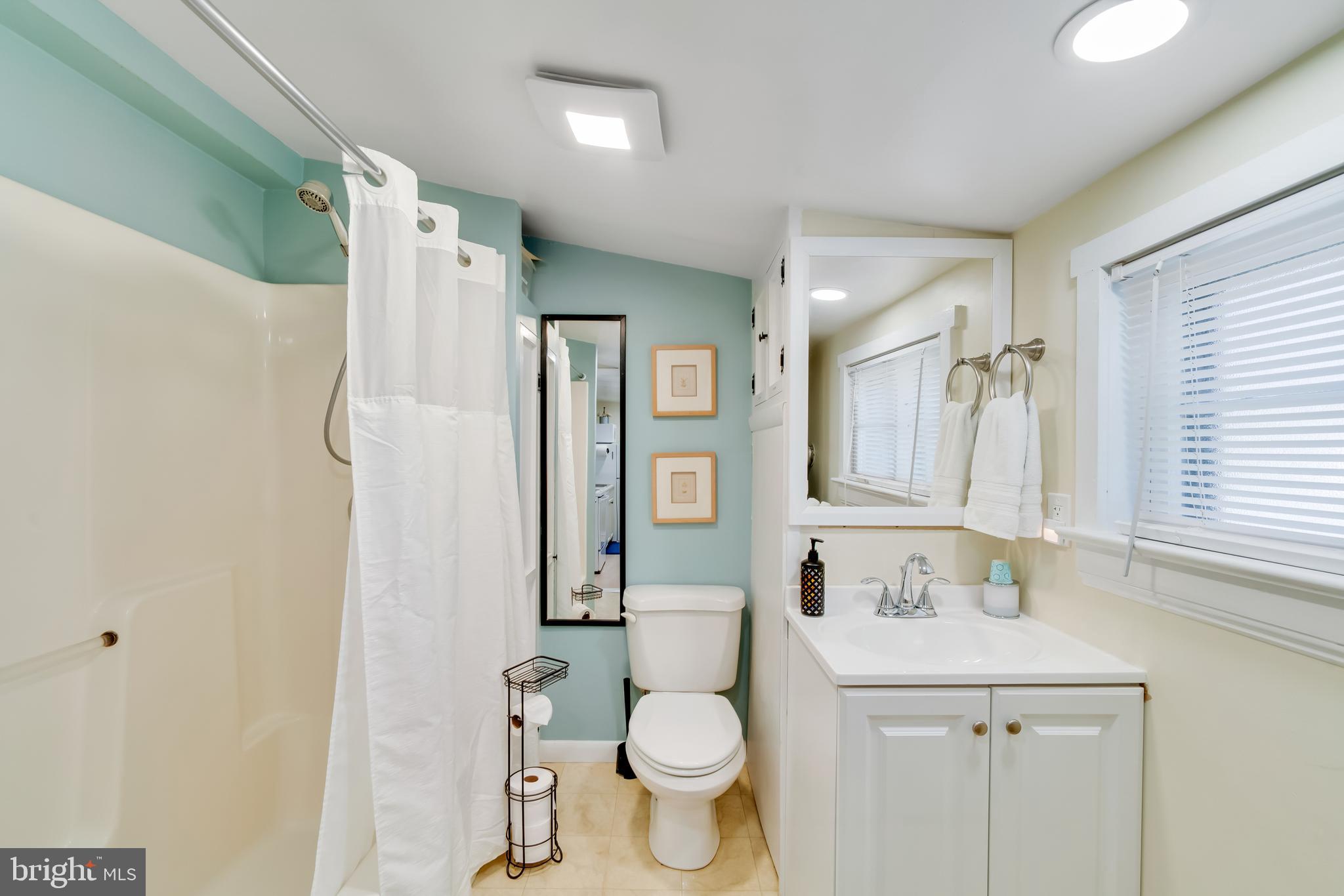 5783 Beach Road Rock Hall, MD 21661 - Photo 11 of 19 Full bath