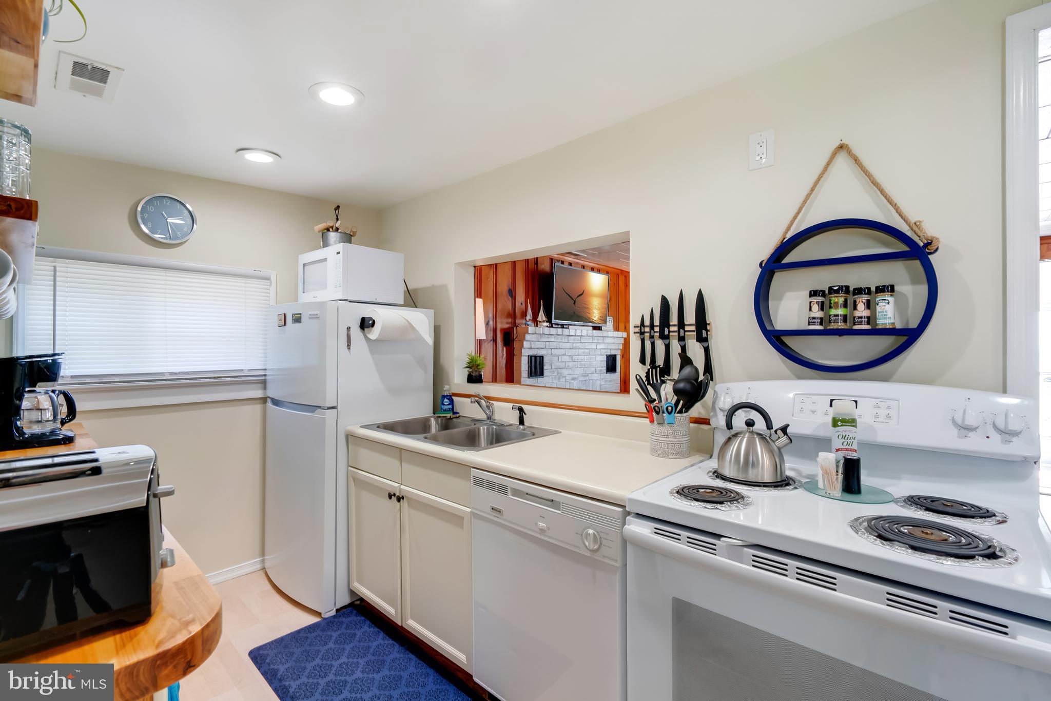 5783 Beach Road Rock Hall, MD 21661 - Photo 10 of 19 Kitchen