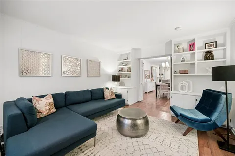 $1,089,000 | 1105 Elm Street, Winnetka, IL 60093