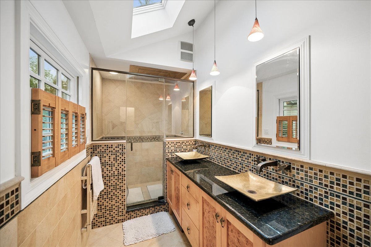 1105 Elm Street Winnetka, IL 60093 - Photo 20 of 42