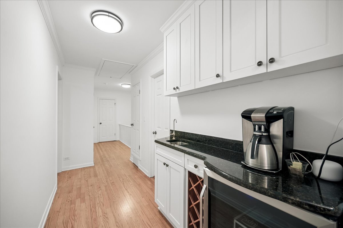 1105 Elm Street Winnetka, IL 60093 - Photo 25 of 42