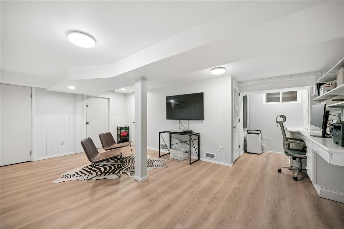 1105 Elm Street Winnetka, IL 60093 - Photo 27 of 42