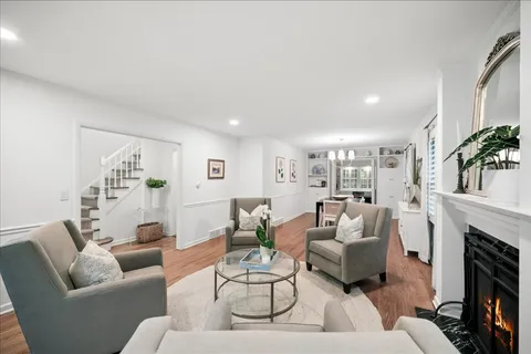 $1,089,000 | 1105 Elm Street, Winnetka, IL 60093