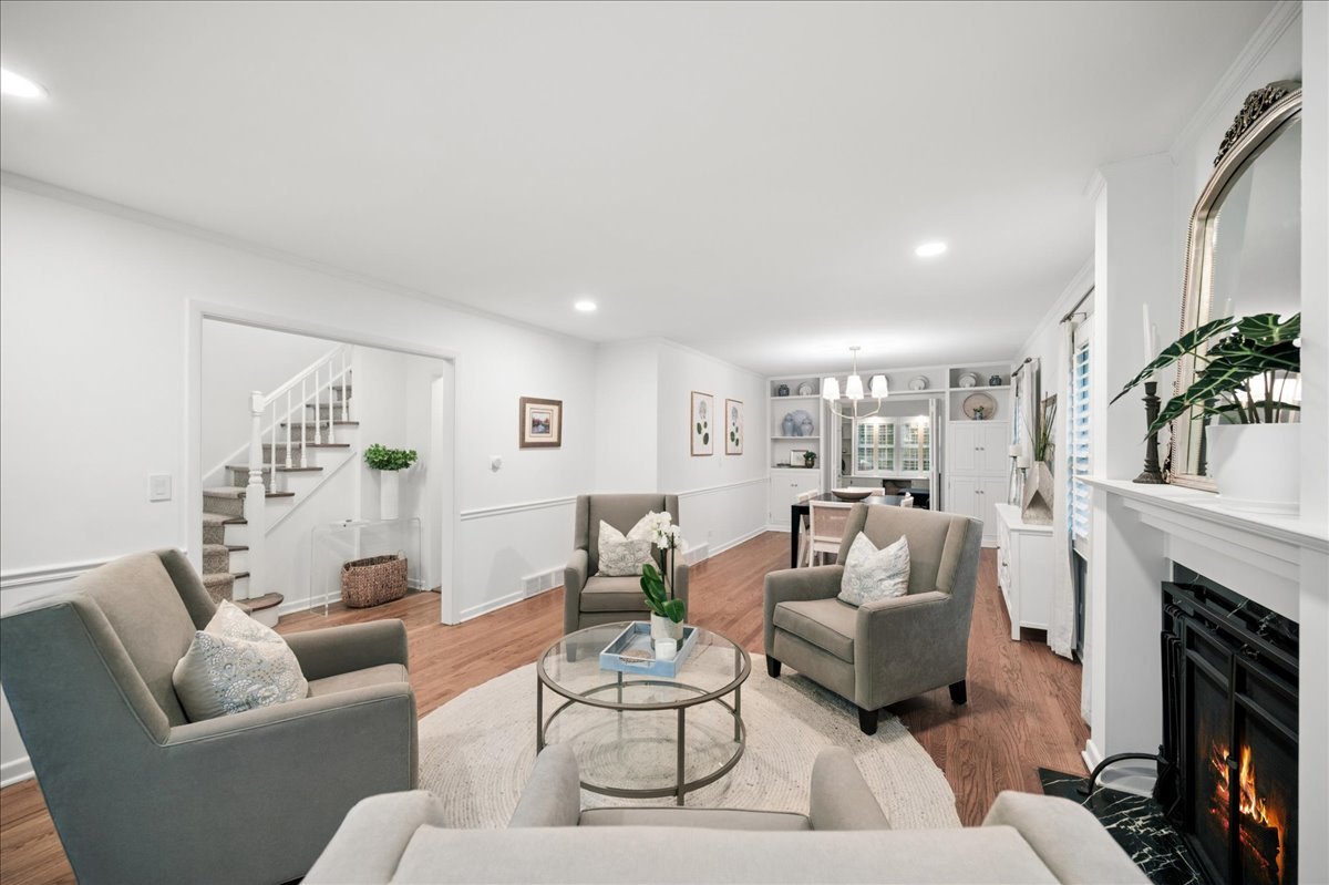 1105 Elm Street Winnetka, IL 60093 - Photo 5 of 42