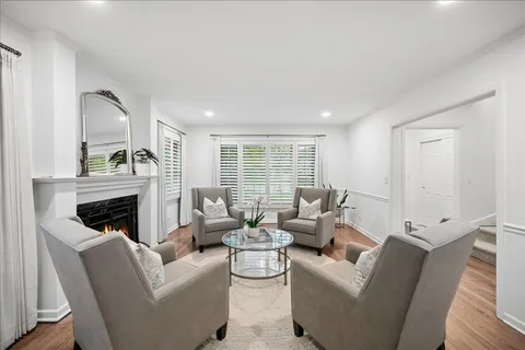 $1,089,000 | 1105 Elm Street, Winnetka, IL 60093