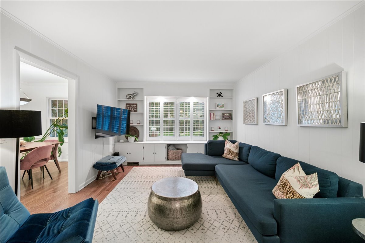 1105 Elm Street Winnetka, IL 60093 - Photo 10 of 42