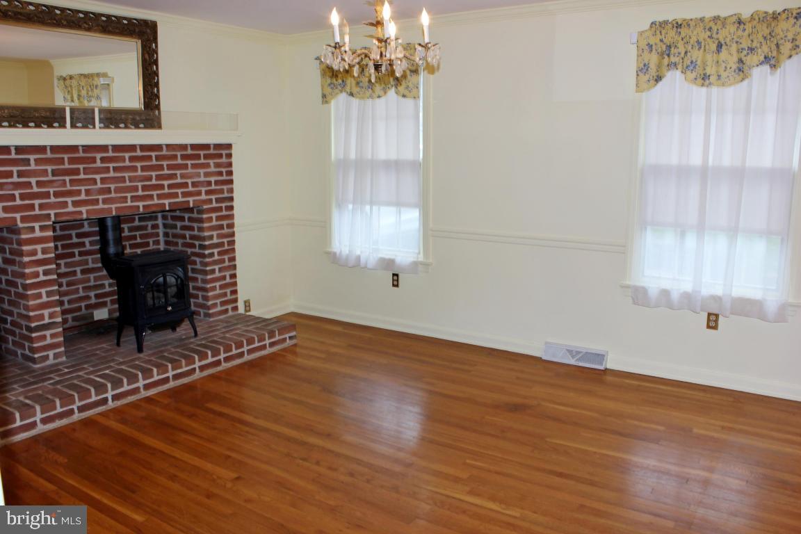 2314 Wicklyn Road Lancaster, PA 17601 - Photo 5 of 26 Gallery Image 5