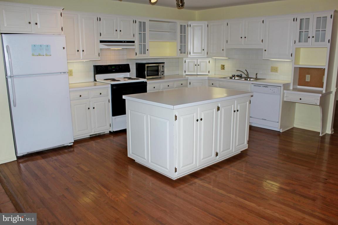 2314 Wicklyn Road Lancaster, PA 17601 - Photo 8 of 26 Gallery Image 8