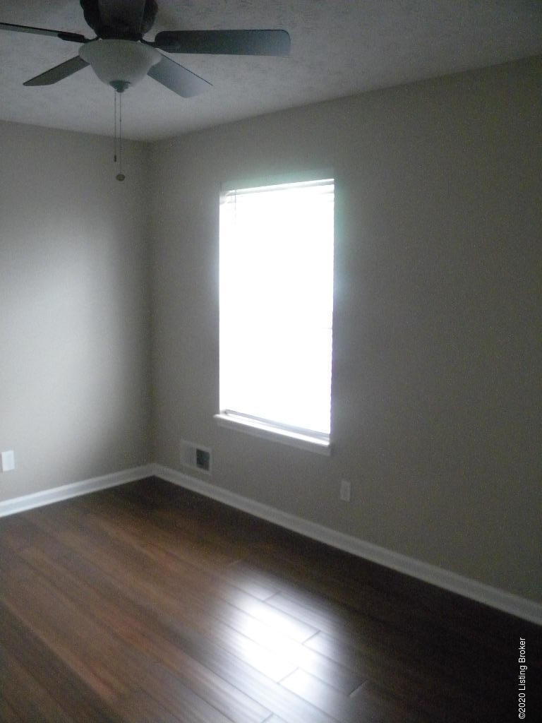 7419 Ridan Way Louisville, KY 40214 - Photo 15 of 26 DSCN3592
