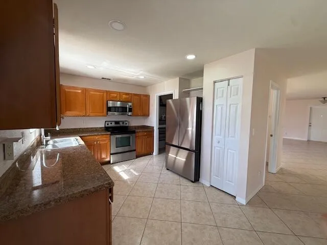 $2,600 | 1988 Marblehead Way, Port St. Lucie, FL 34953