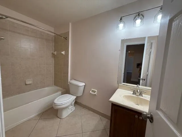 $2,600 | 1988 Marblehead Way, Port St. Lucie, FL 34953