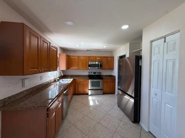 $2,600 | 1988 Marblehead Way, Port St. Lucie, FL 34953