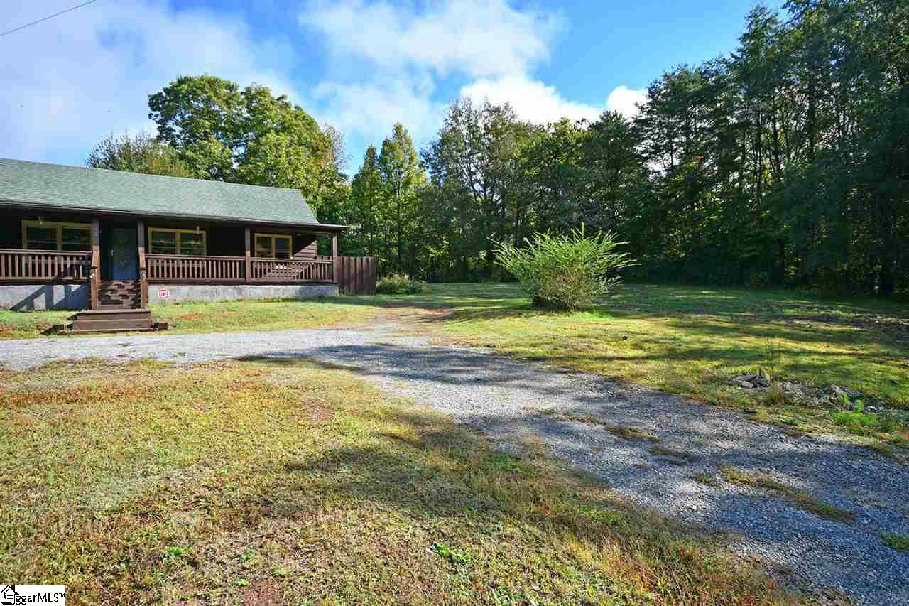 391 Raines Road Easley, SC 29640 - Photo 2 of 36