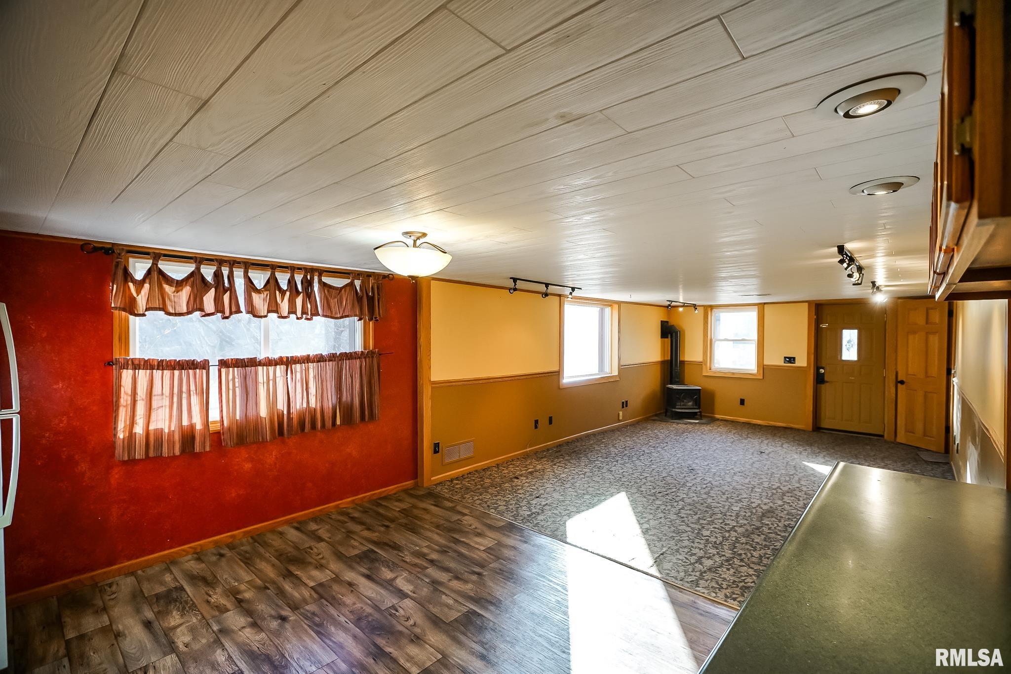 4621 West Pottstown Road Peoria, IL 61615 - Photo 11 of 42 Gallery Image 11