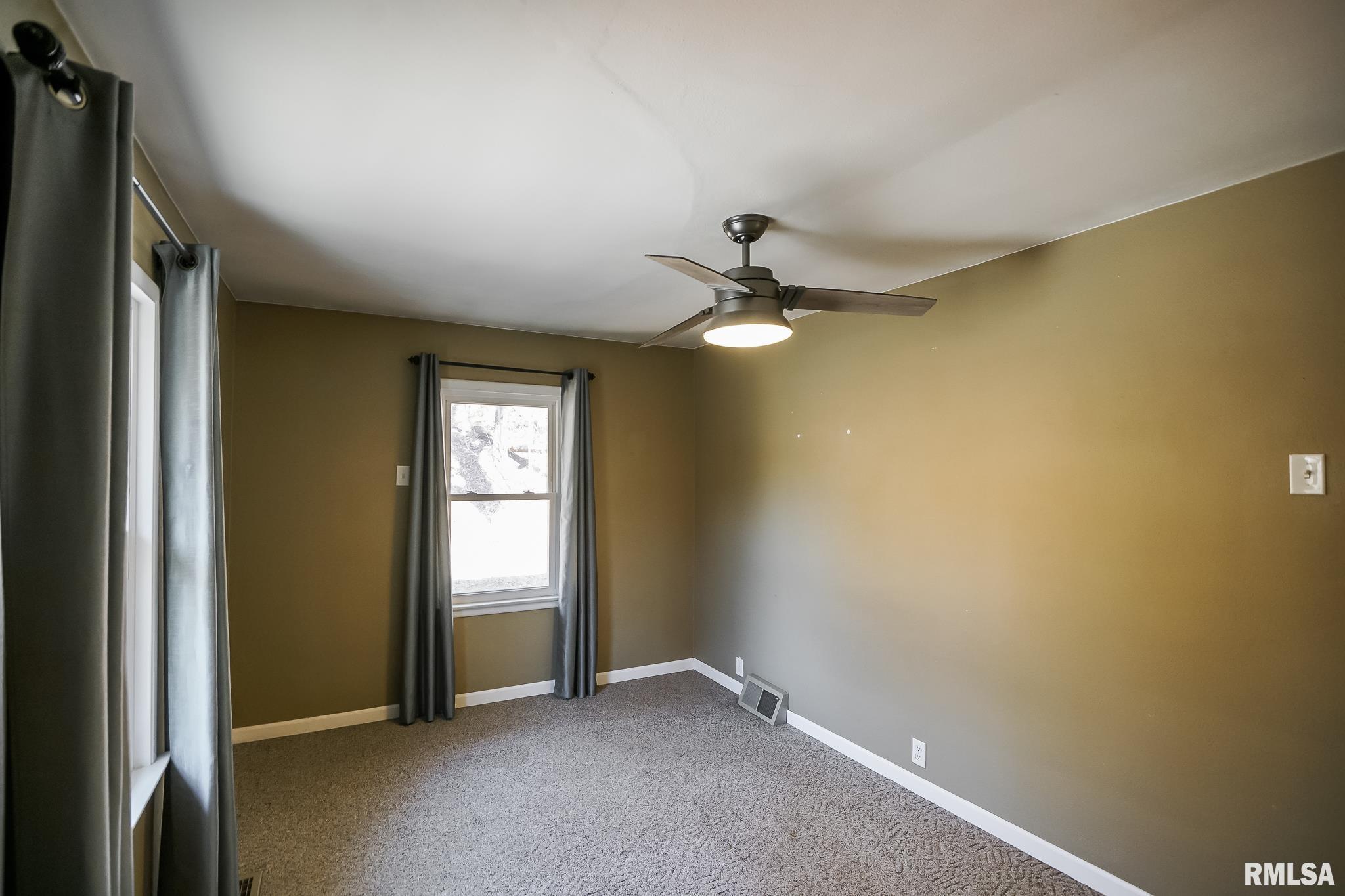 4621 West Pottstown Road Peoria, IL 61615 - Photo 17 of 42 Gallery Image 17