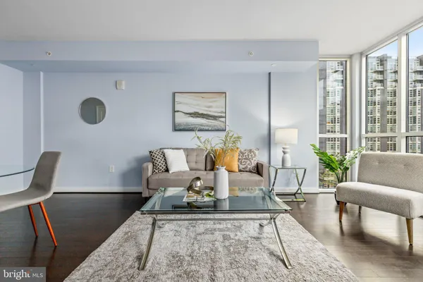 $2,995 | 1025 First Street Southeast, Unit 611, Washington, DC 20003