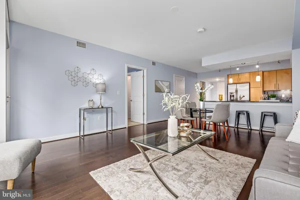 $2,995 | 1025 First Street Southeast, Unit 611, Washington, DC 20003