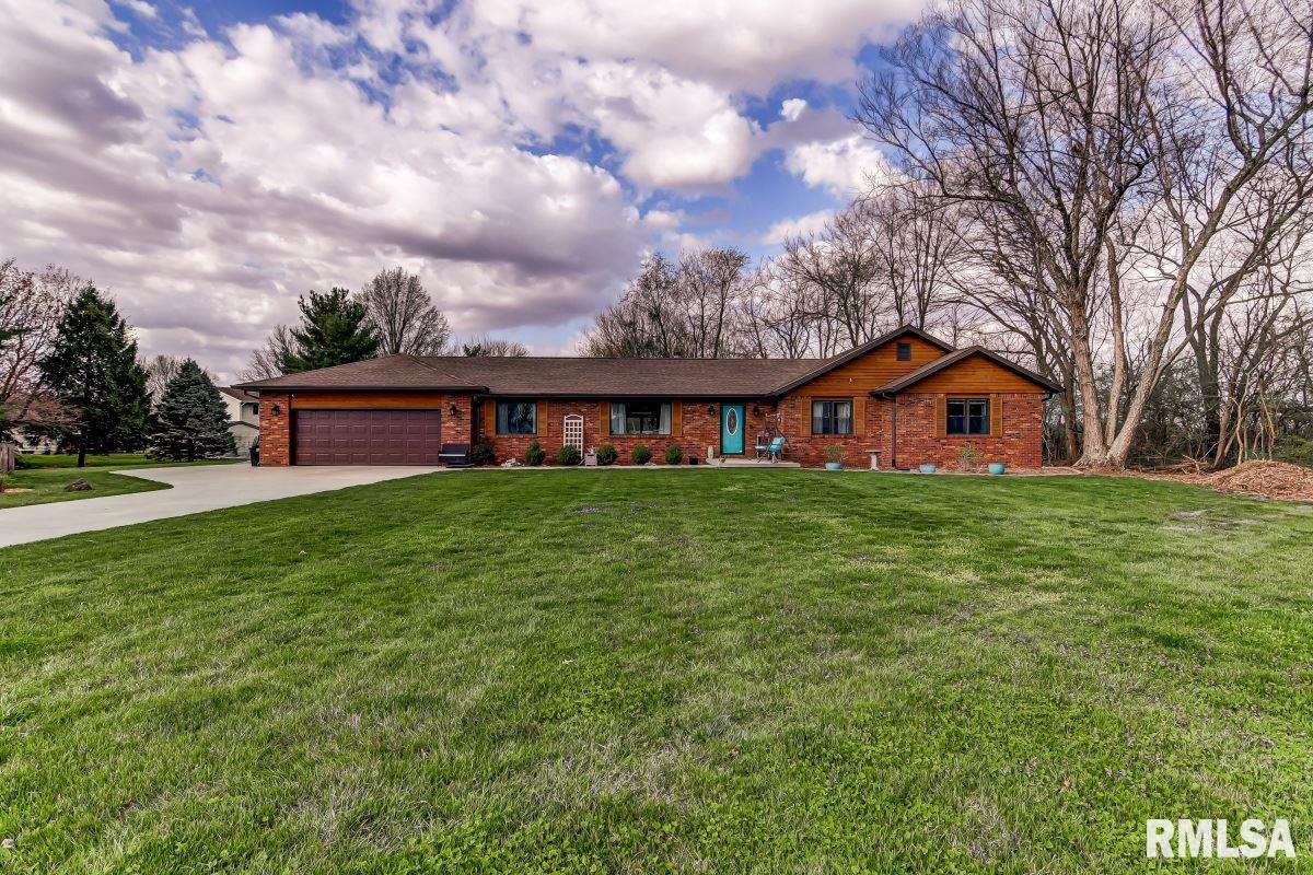 1100 Bugle Court Springfield, IL 62712 - Photo 2 of 30