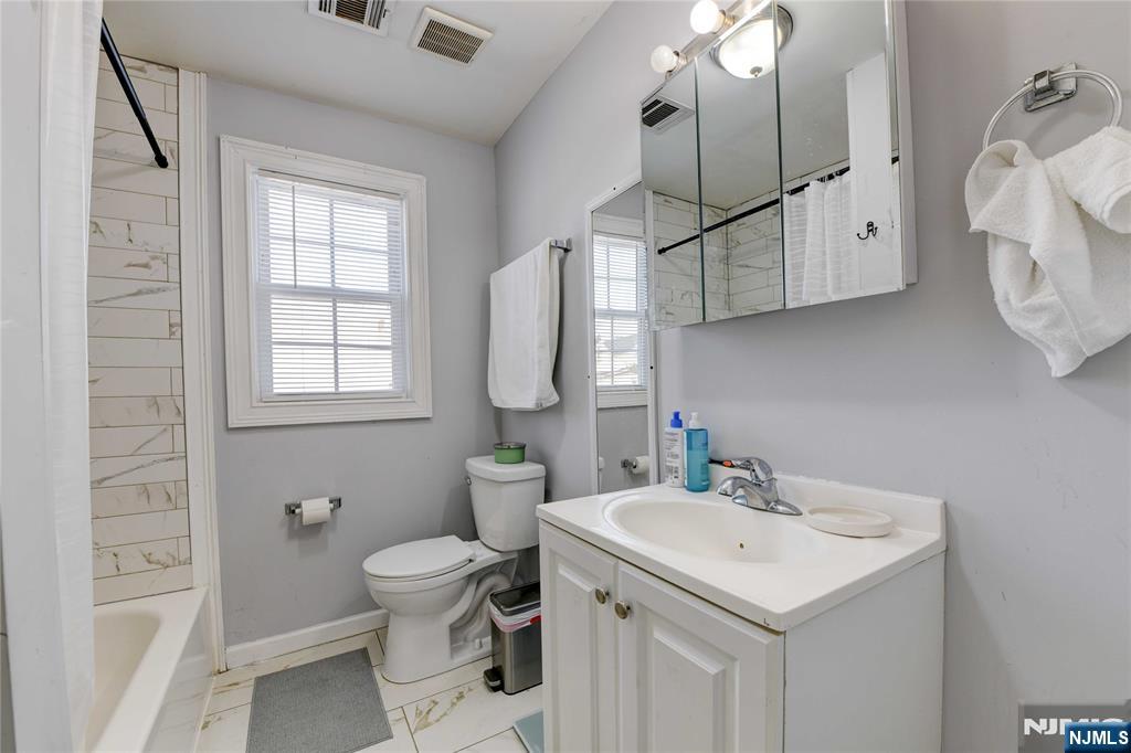 188 Pennington Street Newark, NJ 07105 - Photo 15 of 20