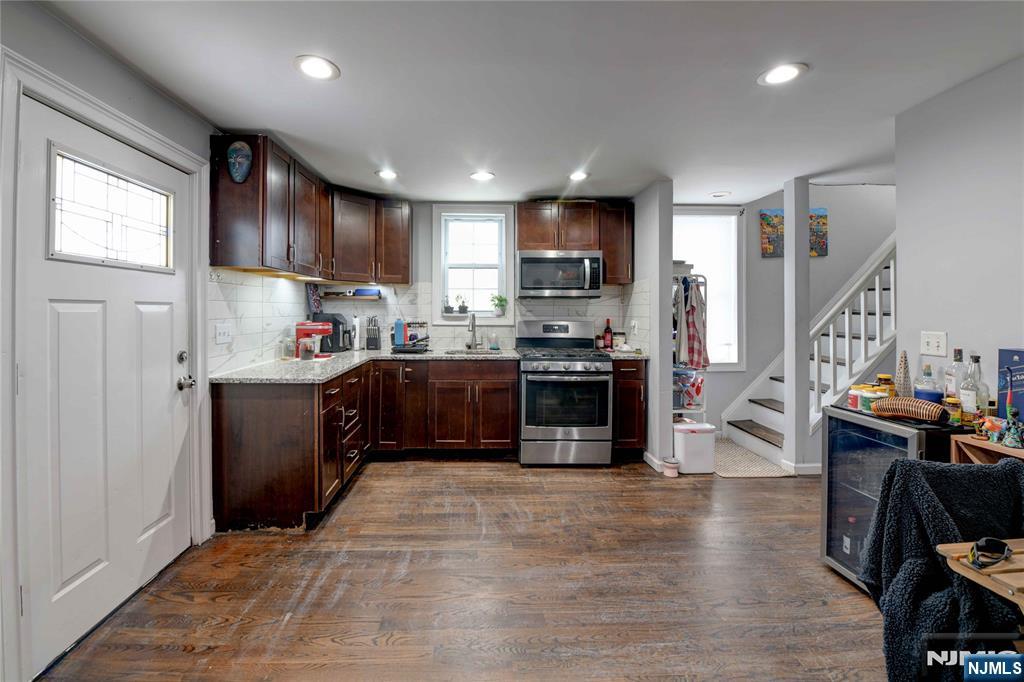 188 Pennington Street Newark, NJ 07105 - Photo 2 of 20