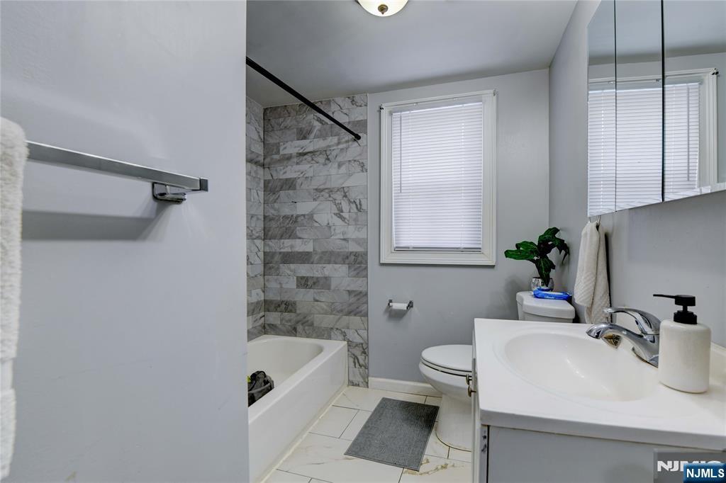 188 Pennington Street Newark, NJ 07105 - Photo 10 of 20