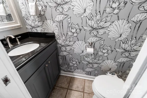 $595,000 | 4806 Hickory Glen Drive, Matthews, NC 28105