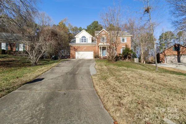 $595,000 | 4806 Hickory Glen Drive, Matthews, NC 28105