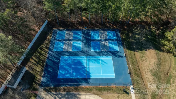 $595,000 | 4806 Hickory Glen Drive, Matthews, NC 28105