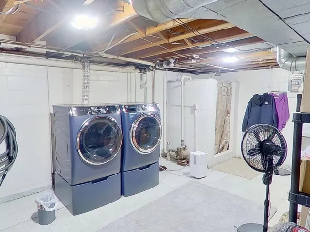 $380,000 | 10300 Springwood Drive, Zeeland, MI 49464