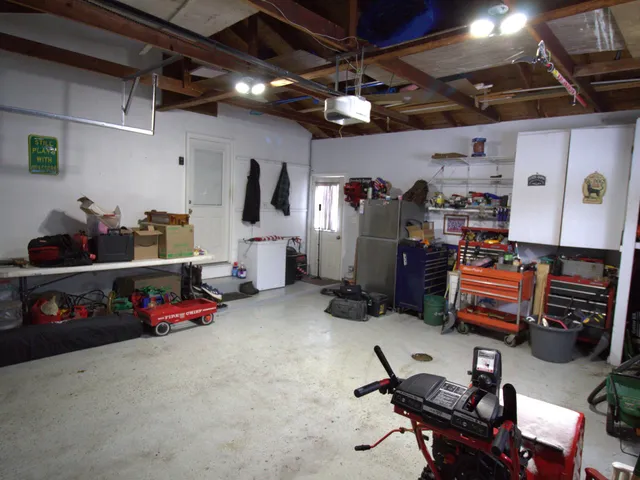 $380,000 | 10300 Springwood Drive, Zeeland, MI 49464