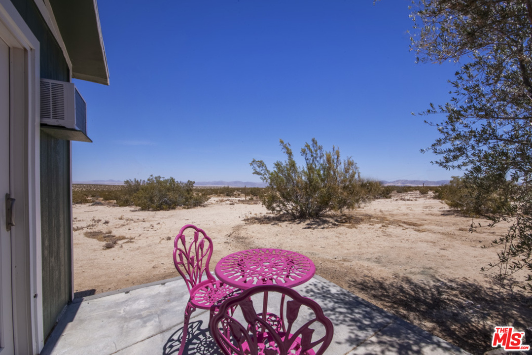 67230 Brant Crossing Road Joshua Tree, CA 92252 - Photo 15 of 24