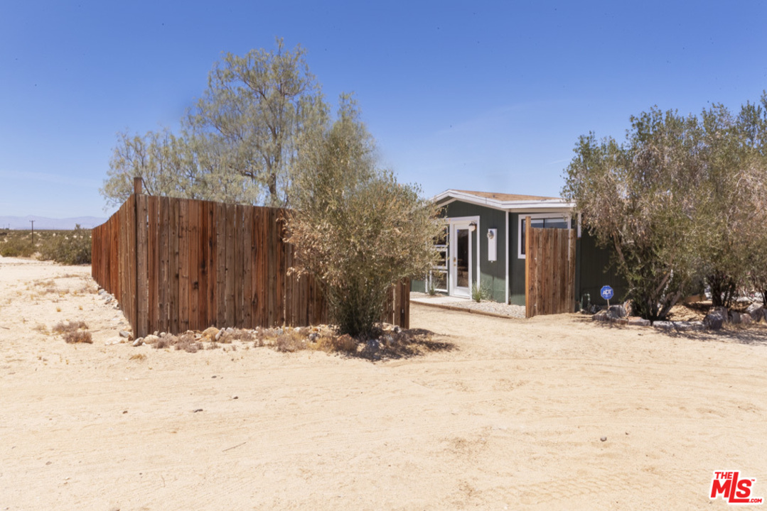 67230 Brant Crossing Road Joshua Tree, CA 92252 - Photo 20 of 24