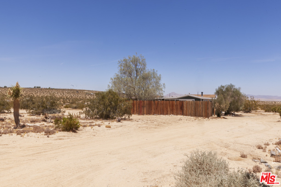 67230 Brant Crossing Road Joshua Tree, CA 92252 - Photo 23 of 24