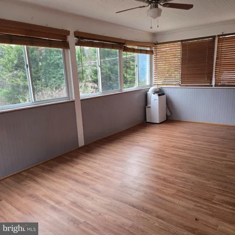 $3,200 | 8 Mannakee Street, Rockville, MD 20850