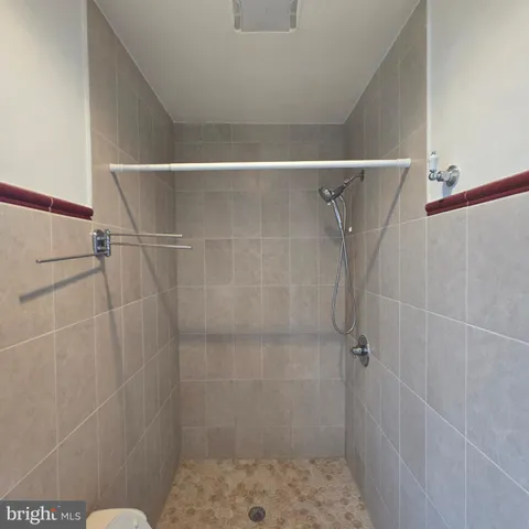 $3,200 | 8 Mannakee Street, Rockville, MD 20850