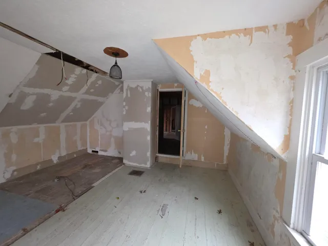 $74,900 | 26 Mill Street, Hartland, ME 04943