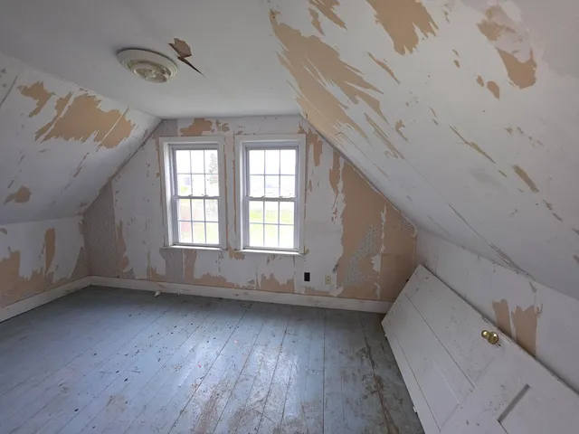 $74,900 | 26 Mill Street, Hartland, ME 04943